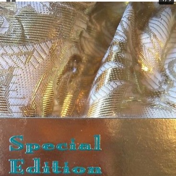 Happy holidays special edition barbie - Picture 4 of 4